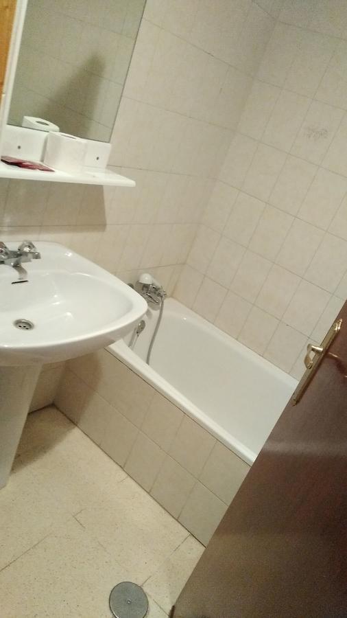 Hostal El Tropezon Matallana de Valmadrigal Екстериор снимка