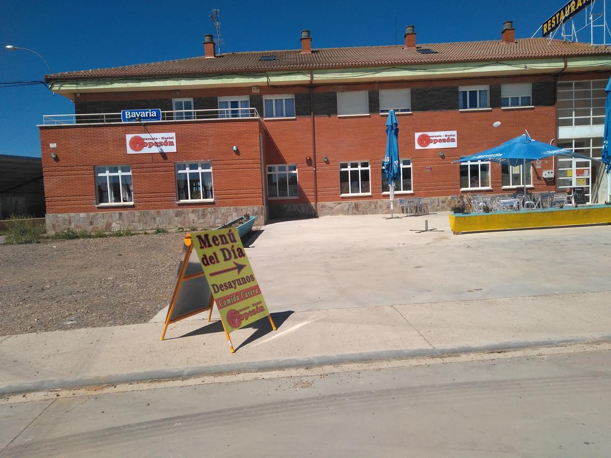 Hostal El Tropezon Matallana de Valmadrigal Екстериор снимка