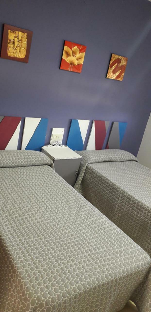 Hostal El Tropezon Matallana de Valmadrigal Екстериор снимка
